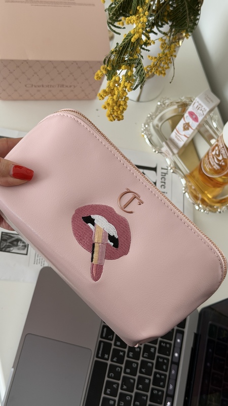 Косметичка Charlotte Tilbury Pillow Talk Makeup Bag