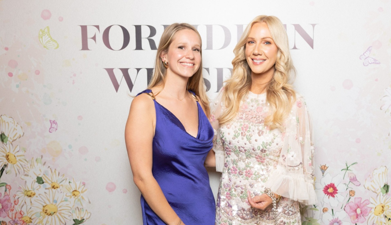 Презентация аромата Forbidden Whisper