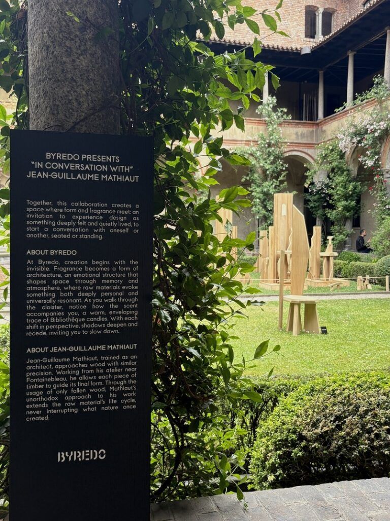 Инсталляция Byredo In Conversation With на Milan Design Week 2026