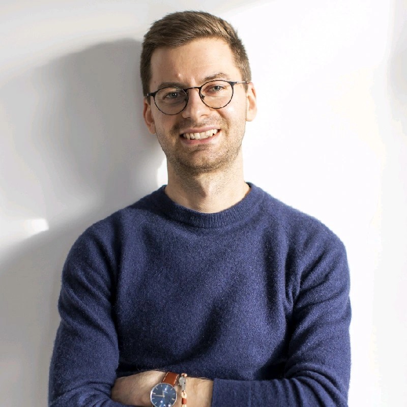 Парфюмер Яцек Лащиньски | Barle