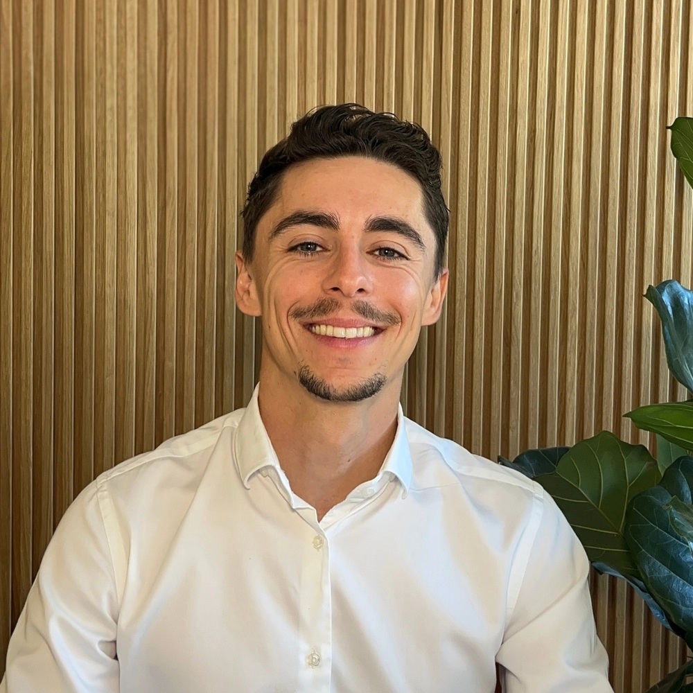 Парфюмер Антуан Коттона (Antoine Cotton) - интернет-бутик Barle